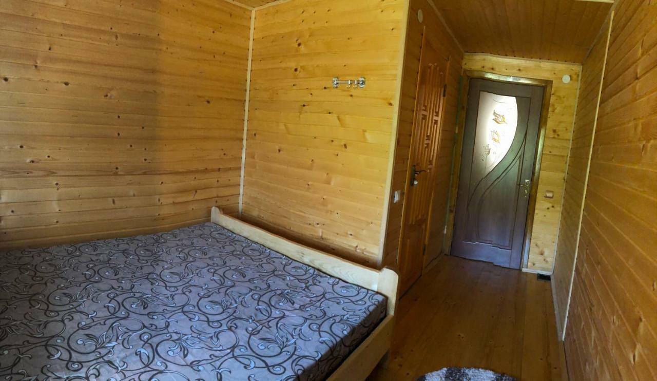Sadyba Domashniy Zatyshok Pilipets Exterior foto